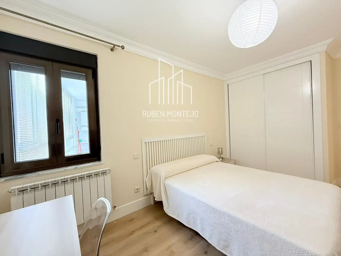 Schlafzimmer von Wohnung zur Miete in Salamanca mit Heizung, Parkett und Terrasse