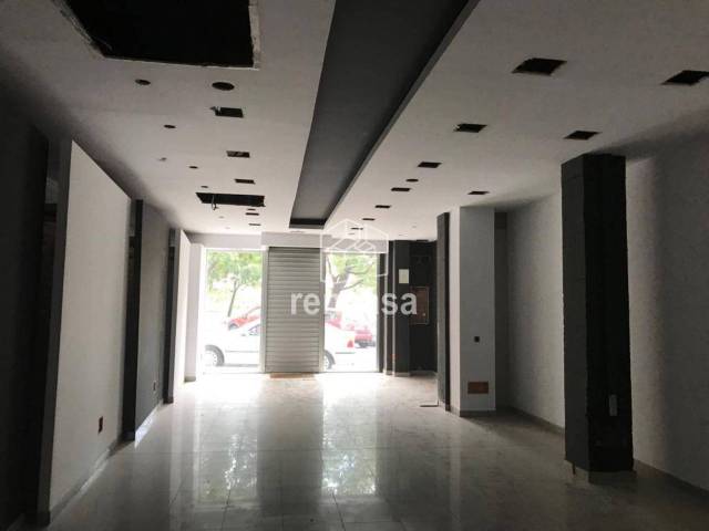 Local comercial en Alquiler en Calle Sant Ruf en Príncep de Viana - Clot -Xalets Humbert Torres