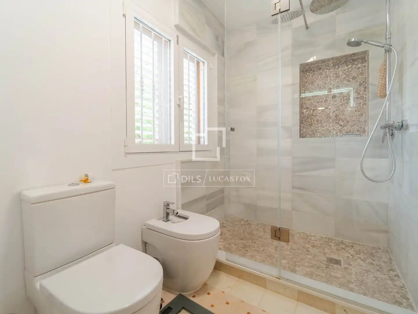 Bathroom of Houses for rent in L'Eliana  with Air Conditioner, Heating and Private garden