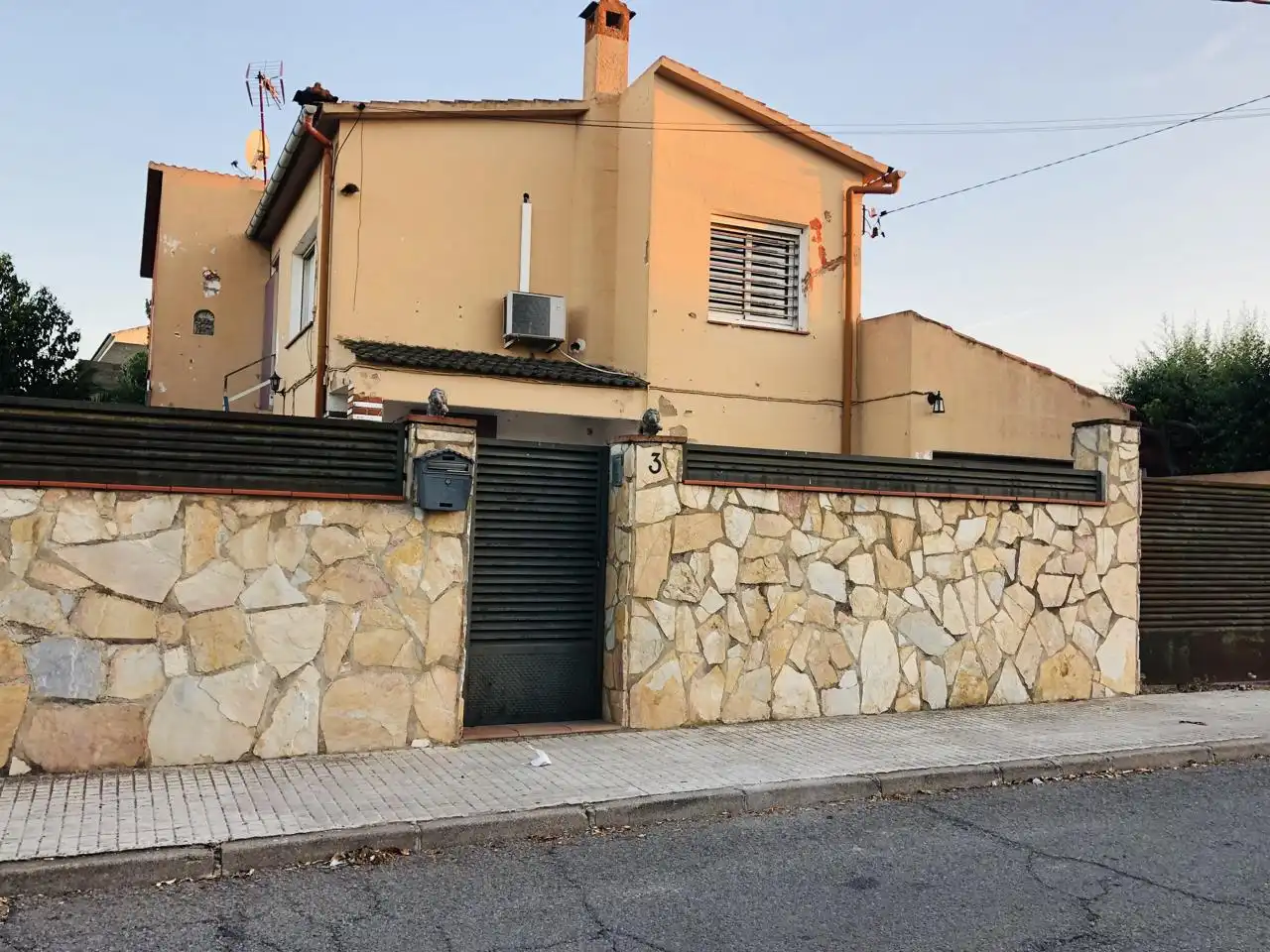 Casa amb jardí en venda a calle de Sant Josep