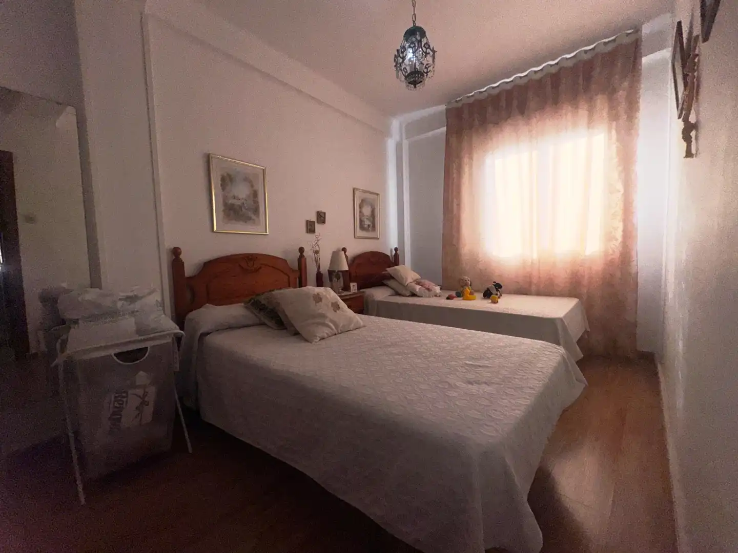 Dormitori de Pis en venda en Vélez-Málaga amb Parquet, Terrassa i Moblat