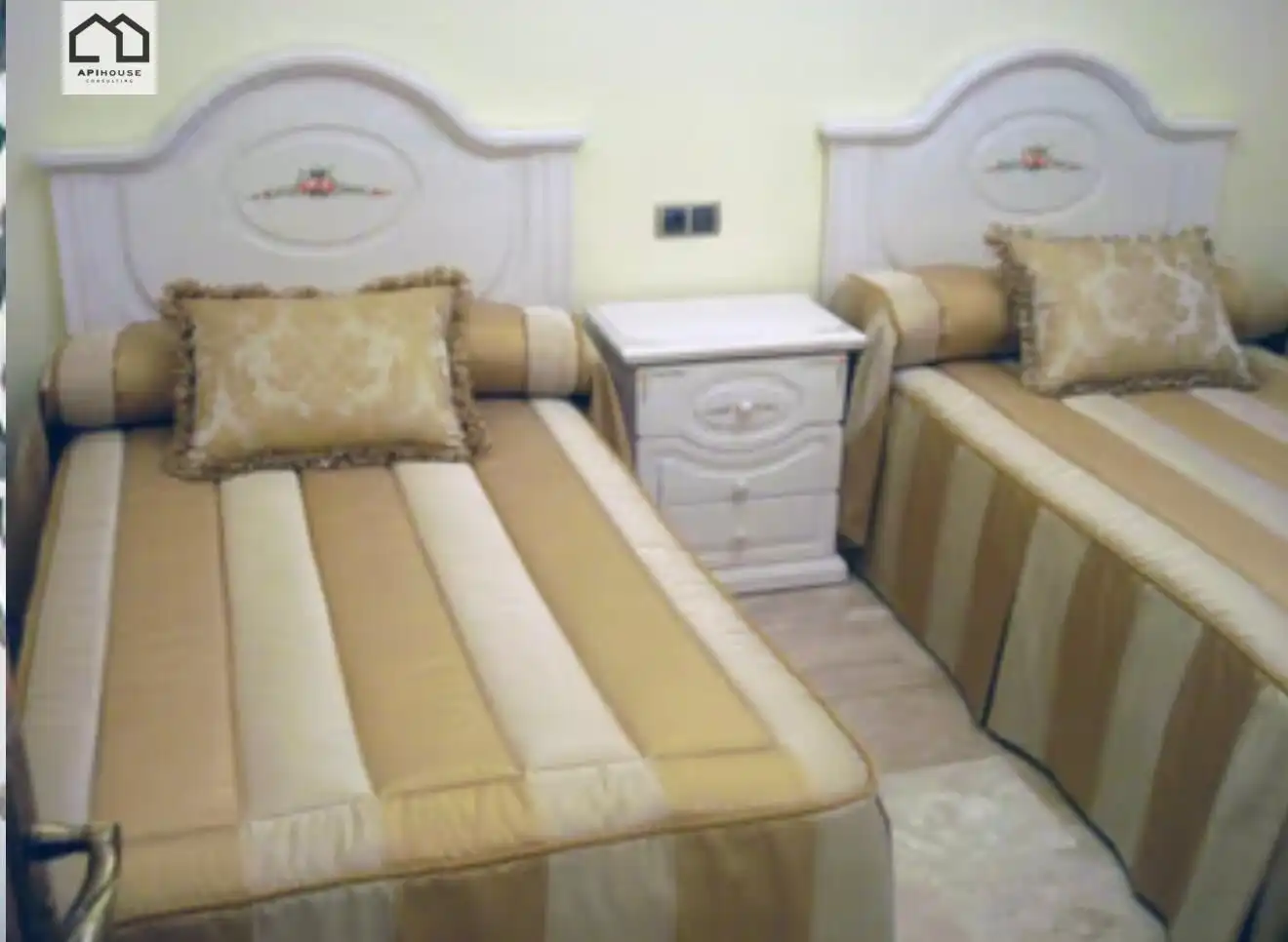 Habitación de Edificio en venta en Huesa