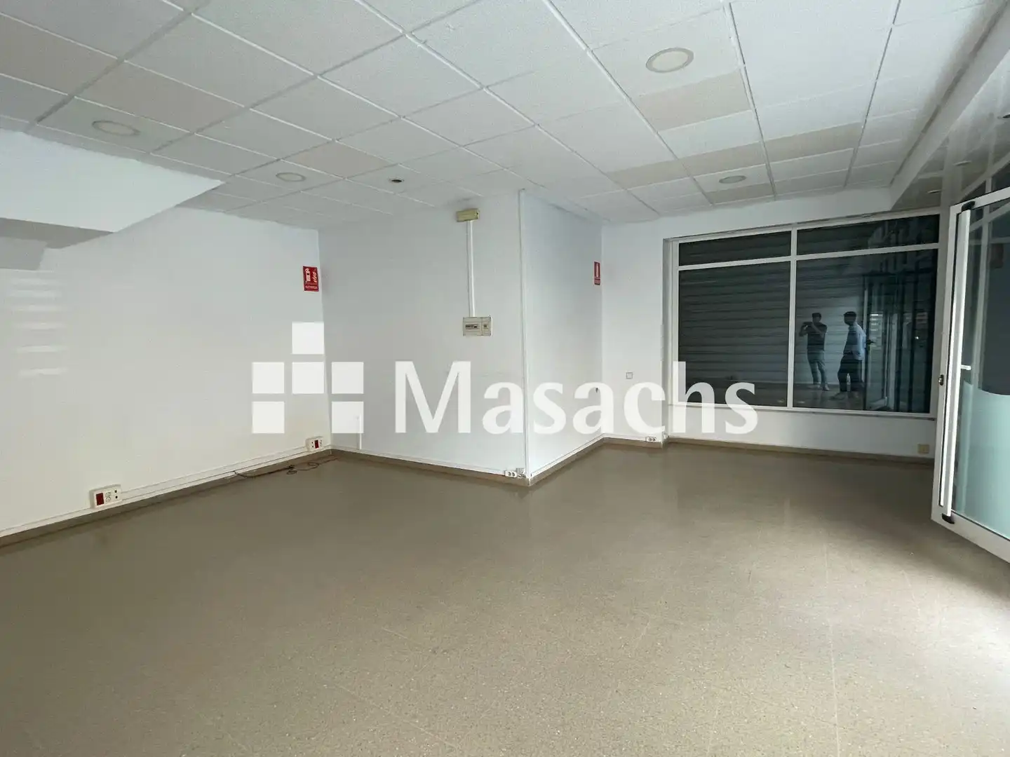 Local comercial en venda a Llevant, imagen 5