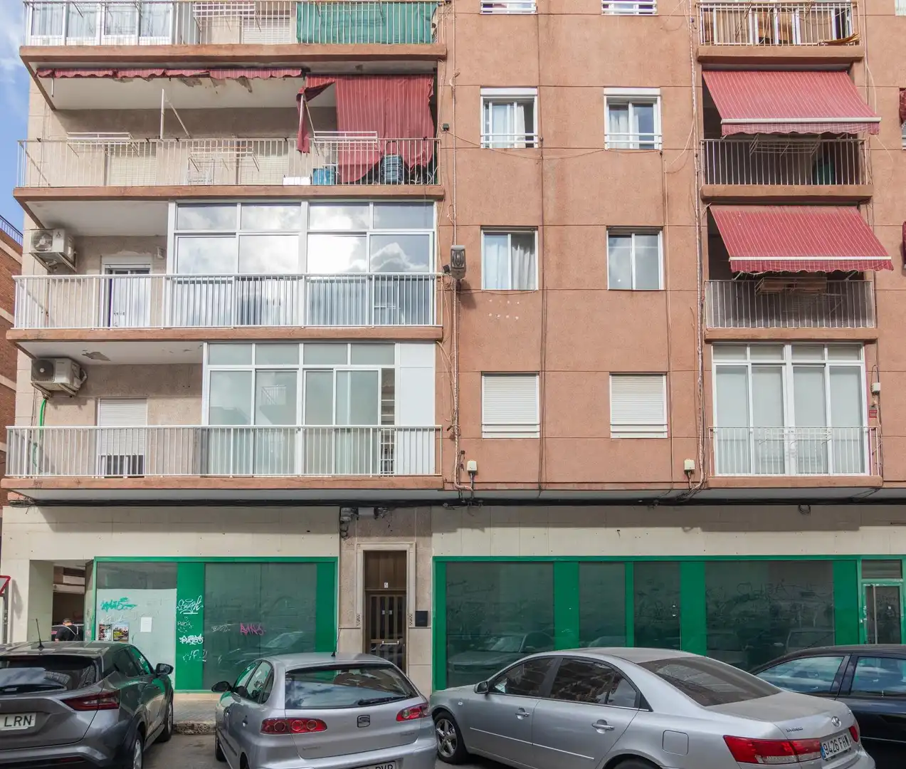 Vista exterior de Piso en venta en Elche / Elx con Aire acondicionado y Calefacción