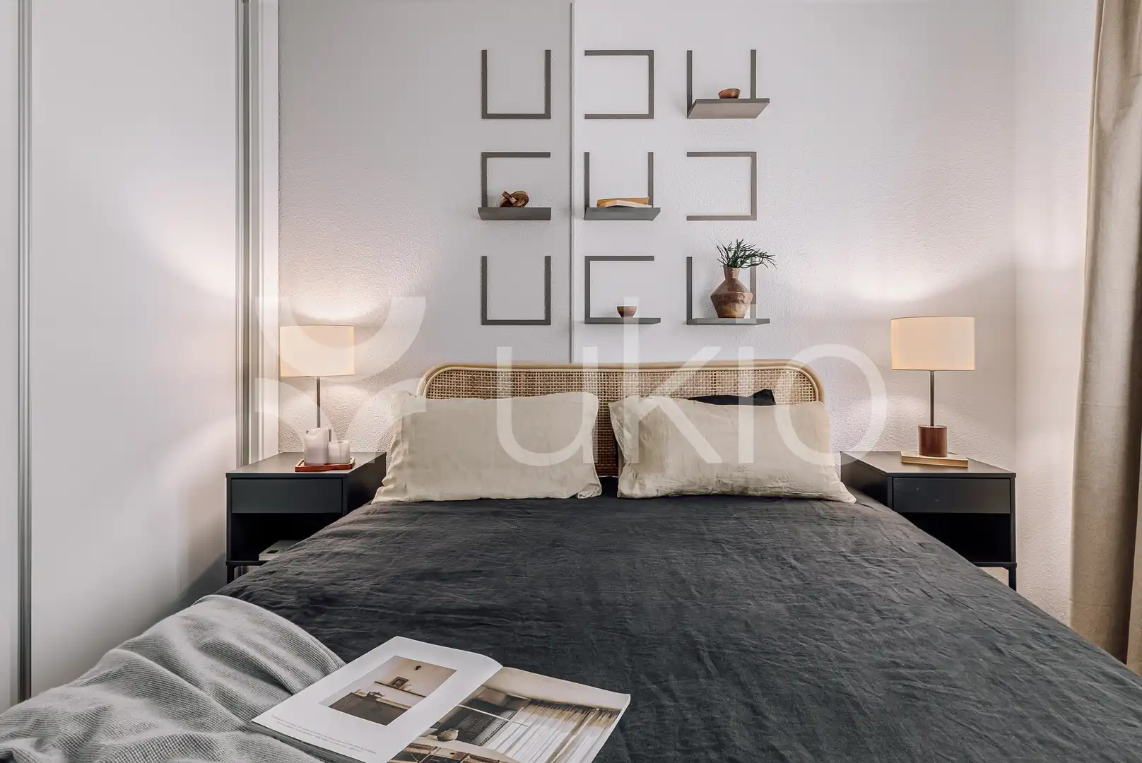 Habitación de Apartamento de alquiler en Madrid con Aire acondicionado, Calefacción y Amueblado