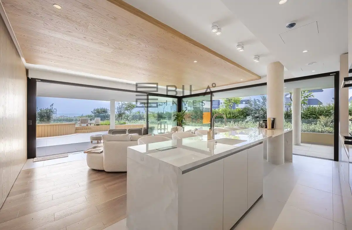 Flat with pool for sale in Higuerón South Residences, imagen 12