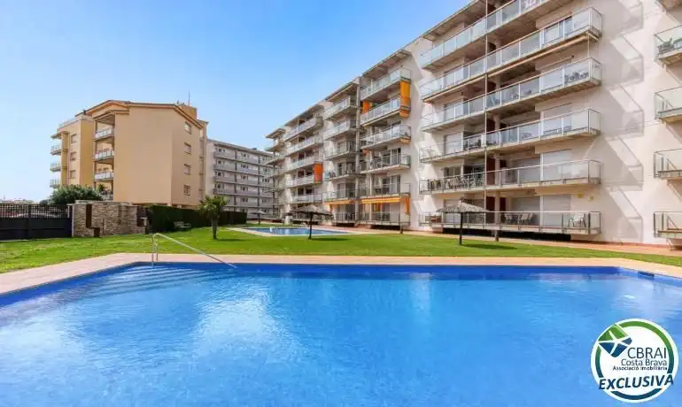 Swimming pool of Apartments for sale in Roses  with Air Conditioner and Furnished