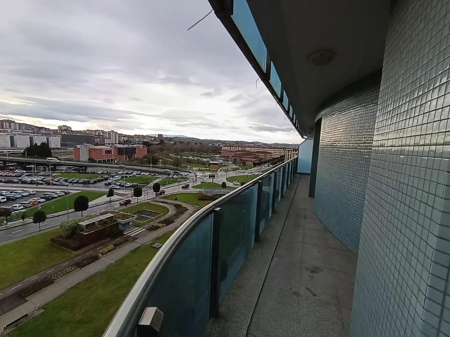 Terrassa de Pis en venda en Gijón  amb Terrassa, Traster i Moblat