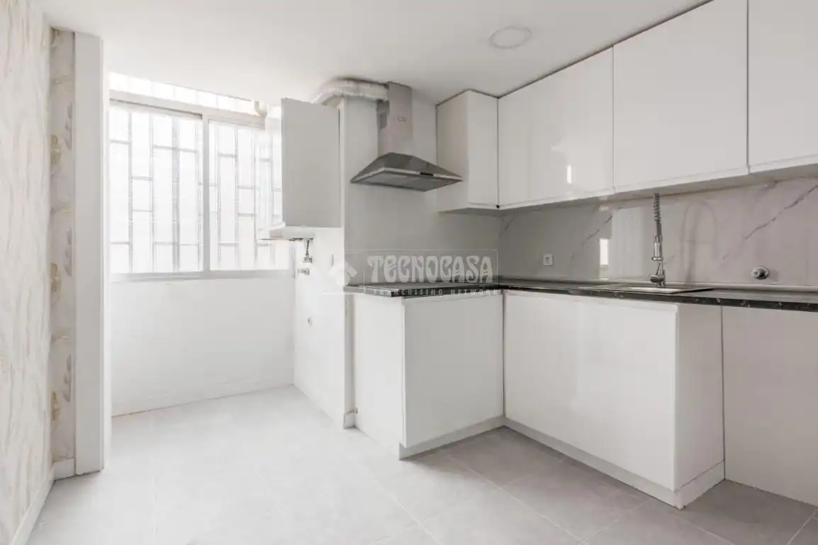Cocina de Piso en venta en Madrid