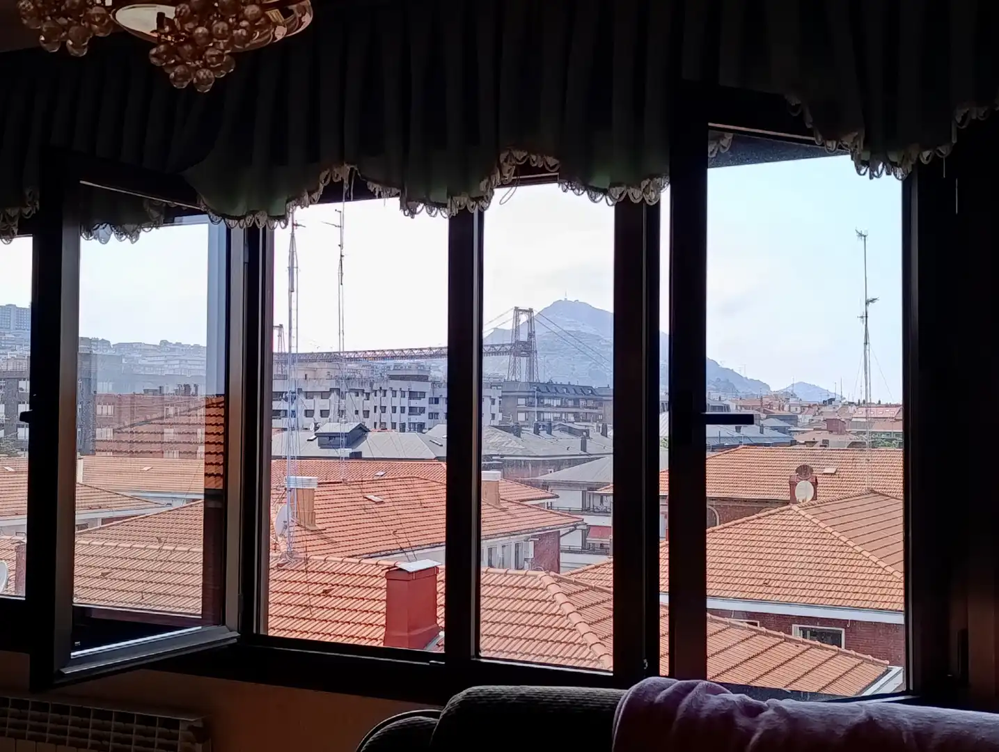 Außenansicht von Dachboden zum Verkauf in Getxo  mit Heizung, Terrasse und Ofen