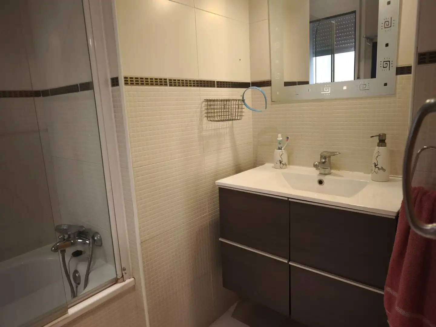 Baño de Piso en venta en La Ràpita con Aire acondicionado, Calefacción y Amueblado