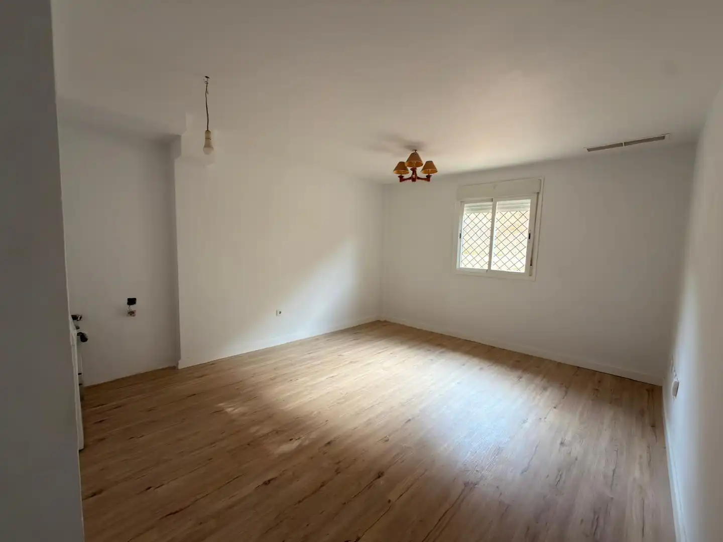 Habitación de Piso en venta en Las Colonias