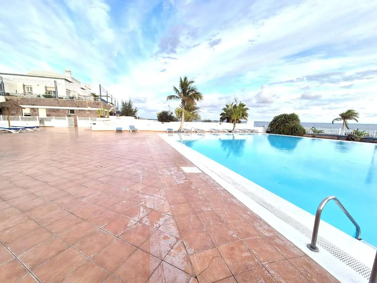 Piscina de Apartamento en venta en Tías con Aire acondicionado, Terraza y Amueblado