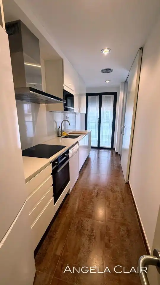 Cocina de Piso de alquiler en Barcelona con Aire acondicionado, Calefacción y Parquet