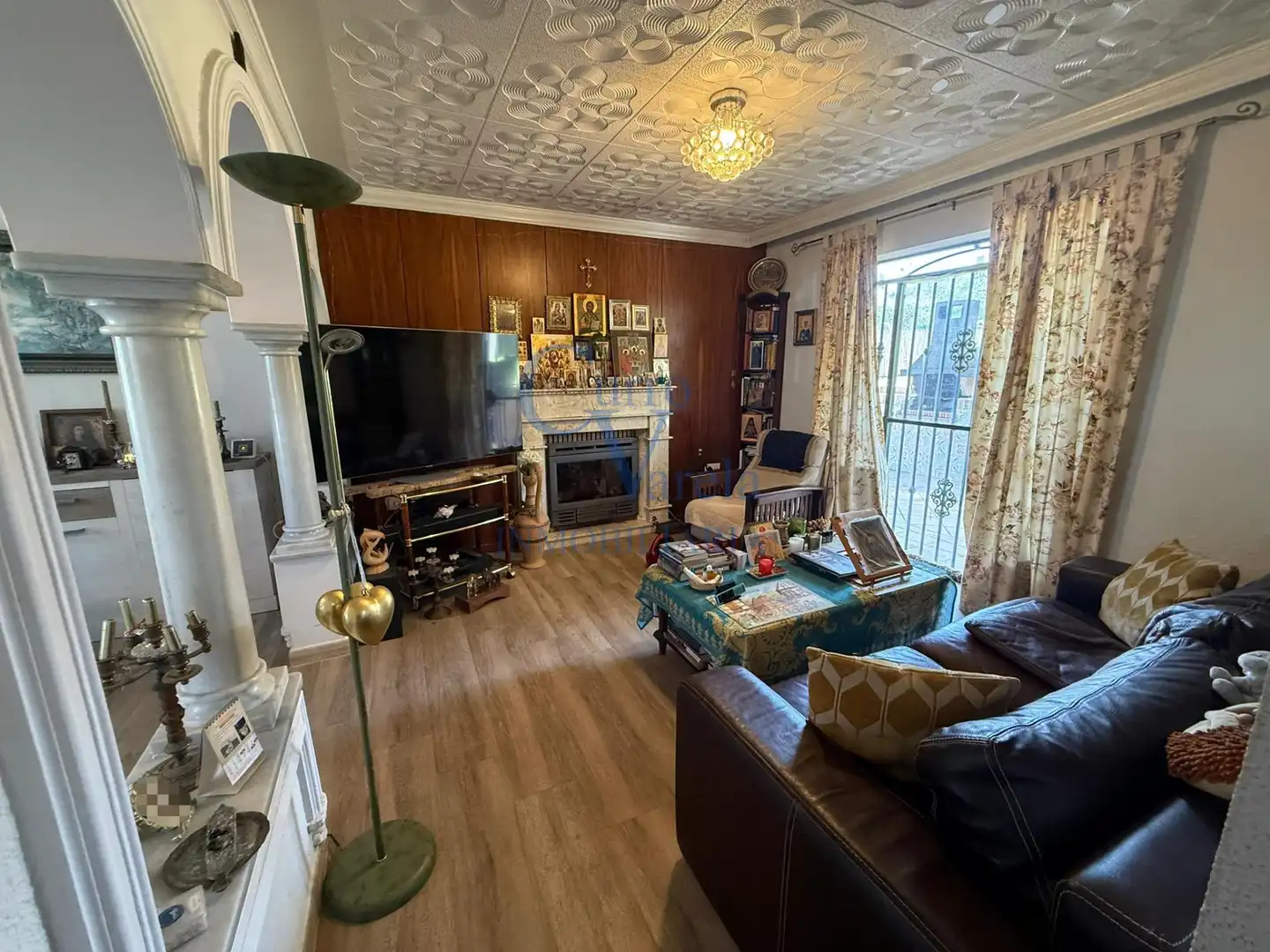 Sala de estar de Casa o chalet en venta en Montequinto con Aire acondicionado, Calefacción y Jardín privado