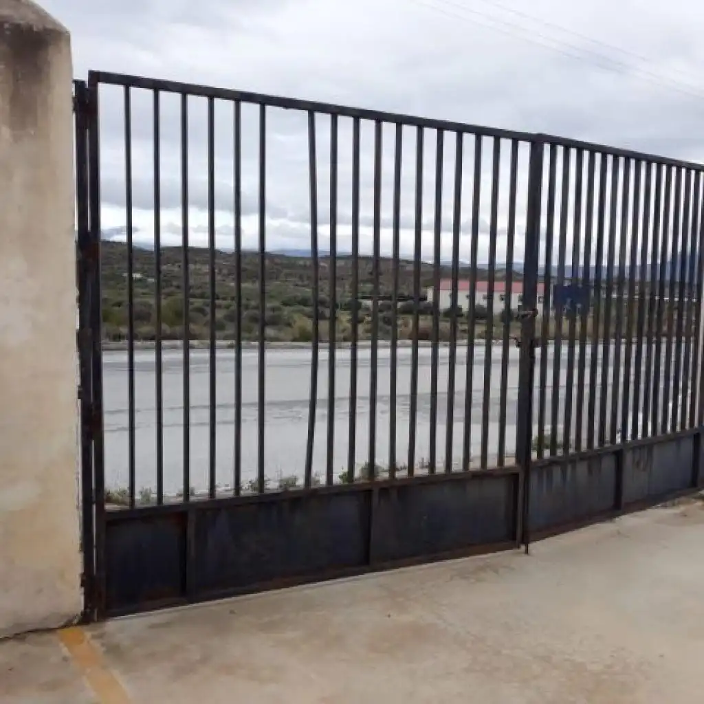 Nave industrial en venta en Pz Algibe, Benamaurel