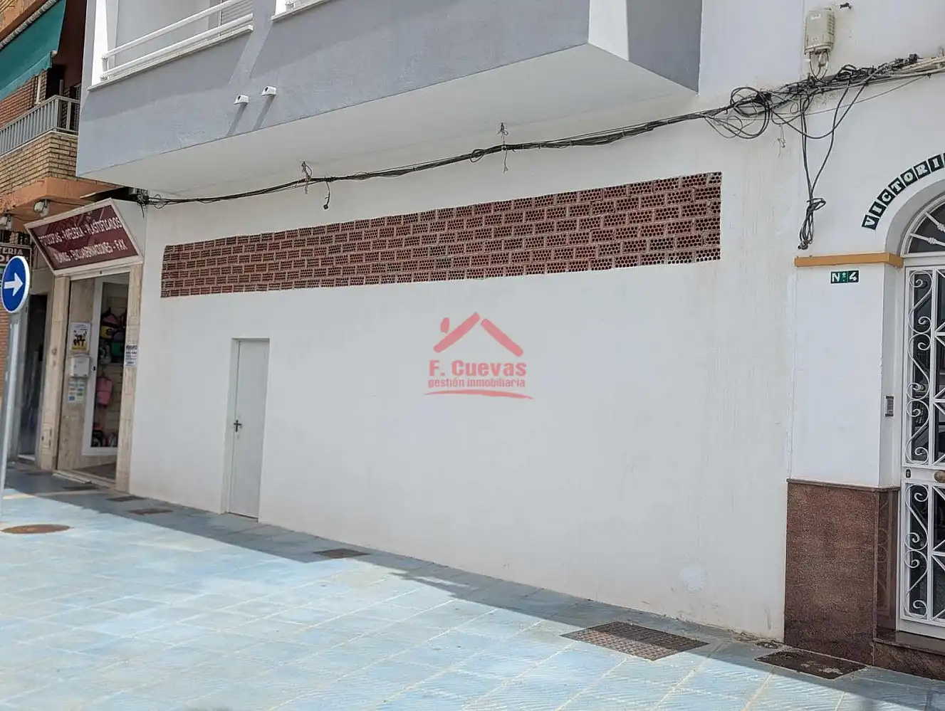 Business premises for sale in Torre del Mar, imagen 2