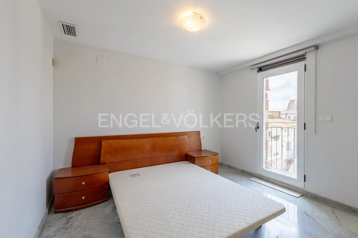 Habitación de Piso en venta en Valencia con Aire acondicionado, Calefacción y Terraza