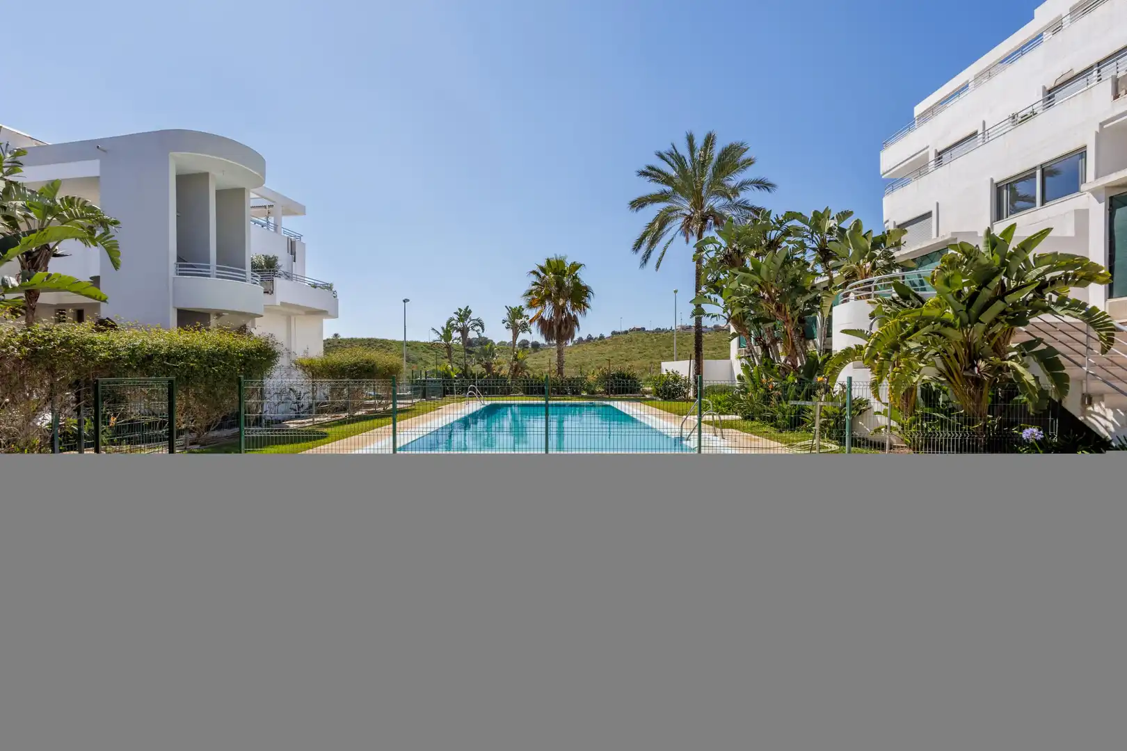 Vista exterior de Apartamento en venta en Mijas con Aire acondicionado, Calefacción y Jardín privado