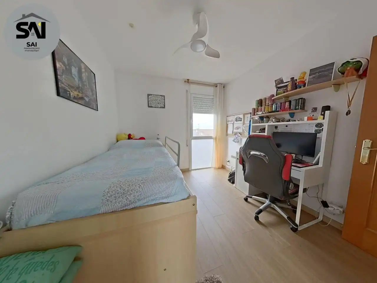 Habitación de Casa o chalet en venta en Castellar del Vallès con Aire acondicionado, Calefacción y Parquet