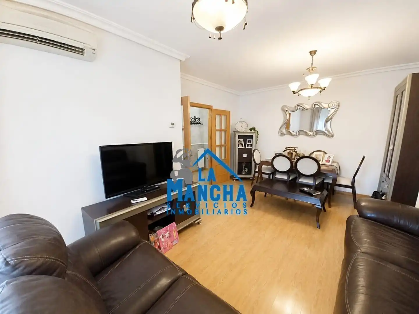 Living room of Flat for sale in Albacete  with Heating, Storage room and Furnished