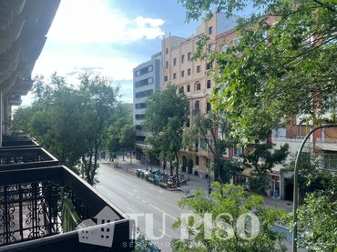 Appartamento con balcone in vendita a Calle de José Ortega y Gasset