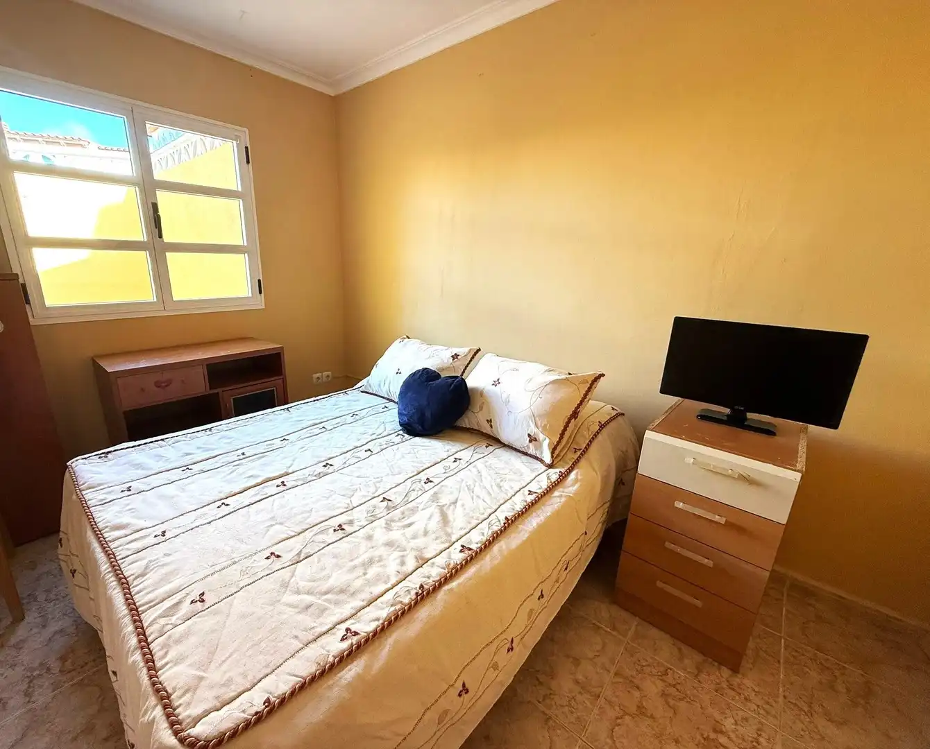 Schlafzimmer von Einfamilien-Reihenhaus zum Verkauf in Pájara mit Privatgarten, Terrasse und Möbliert