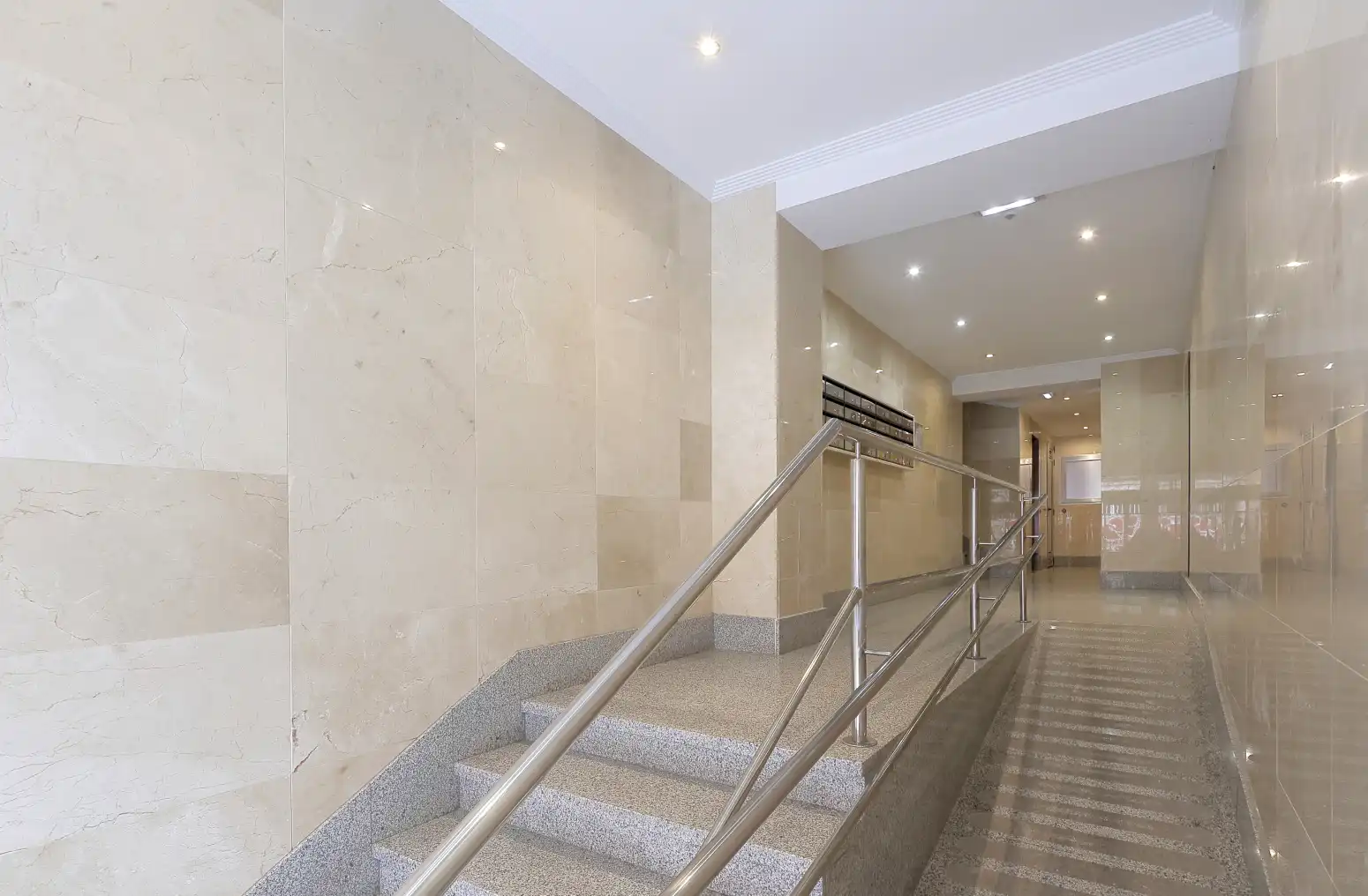 Piso en venta en Oviedo  con Calefacción, Parquet y Trastero