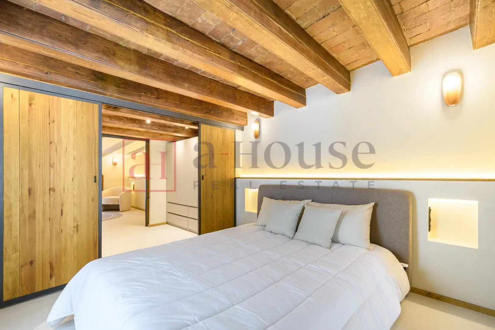 Penthouse with terrace for sale in Carrer Carrer Sèneca, imagen 29
