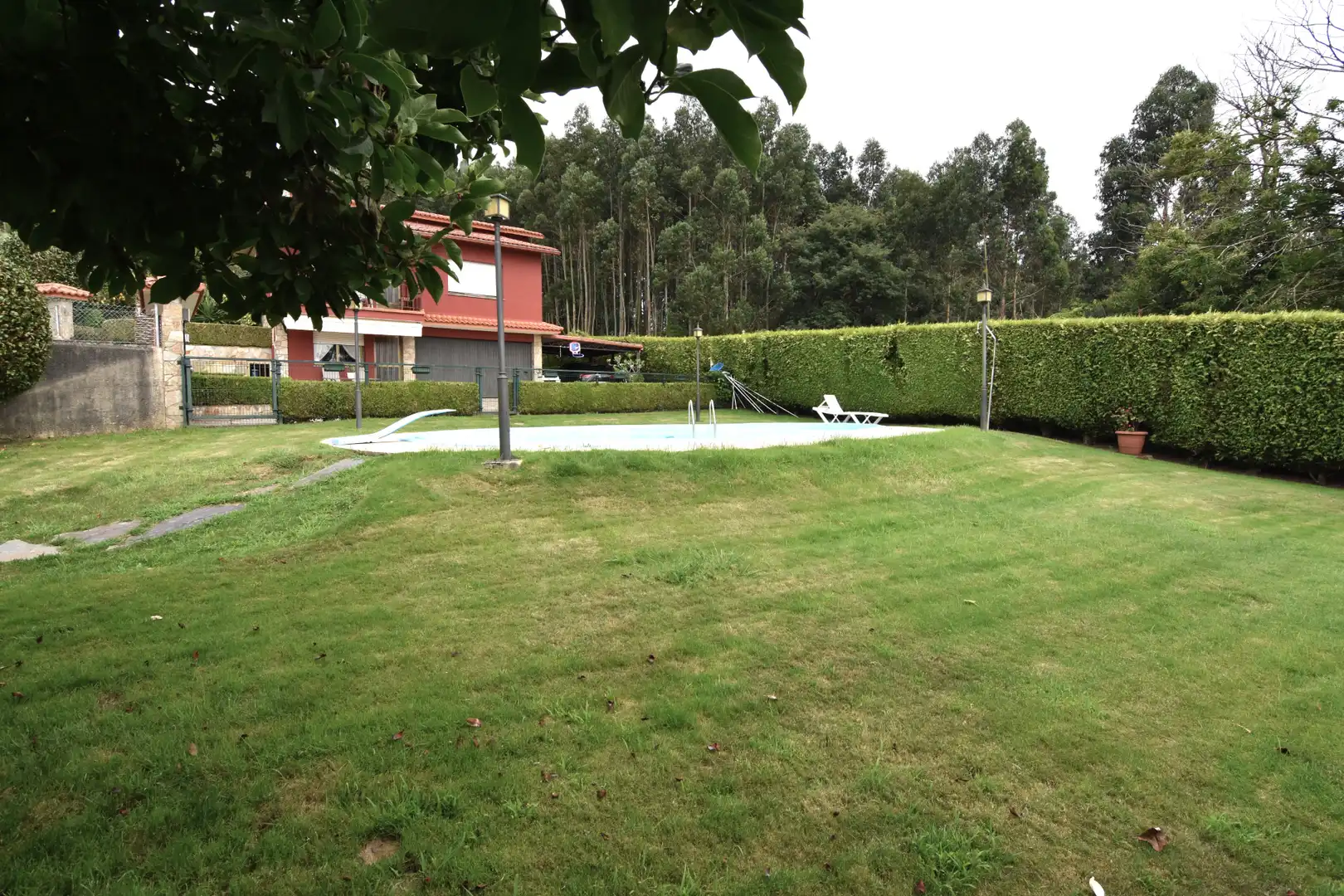 Jardín de Casa o chalet en venta en Oleiros con Calefacción, Jardín privado y Parquet