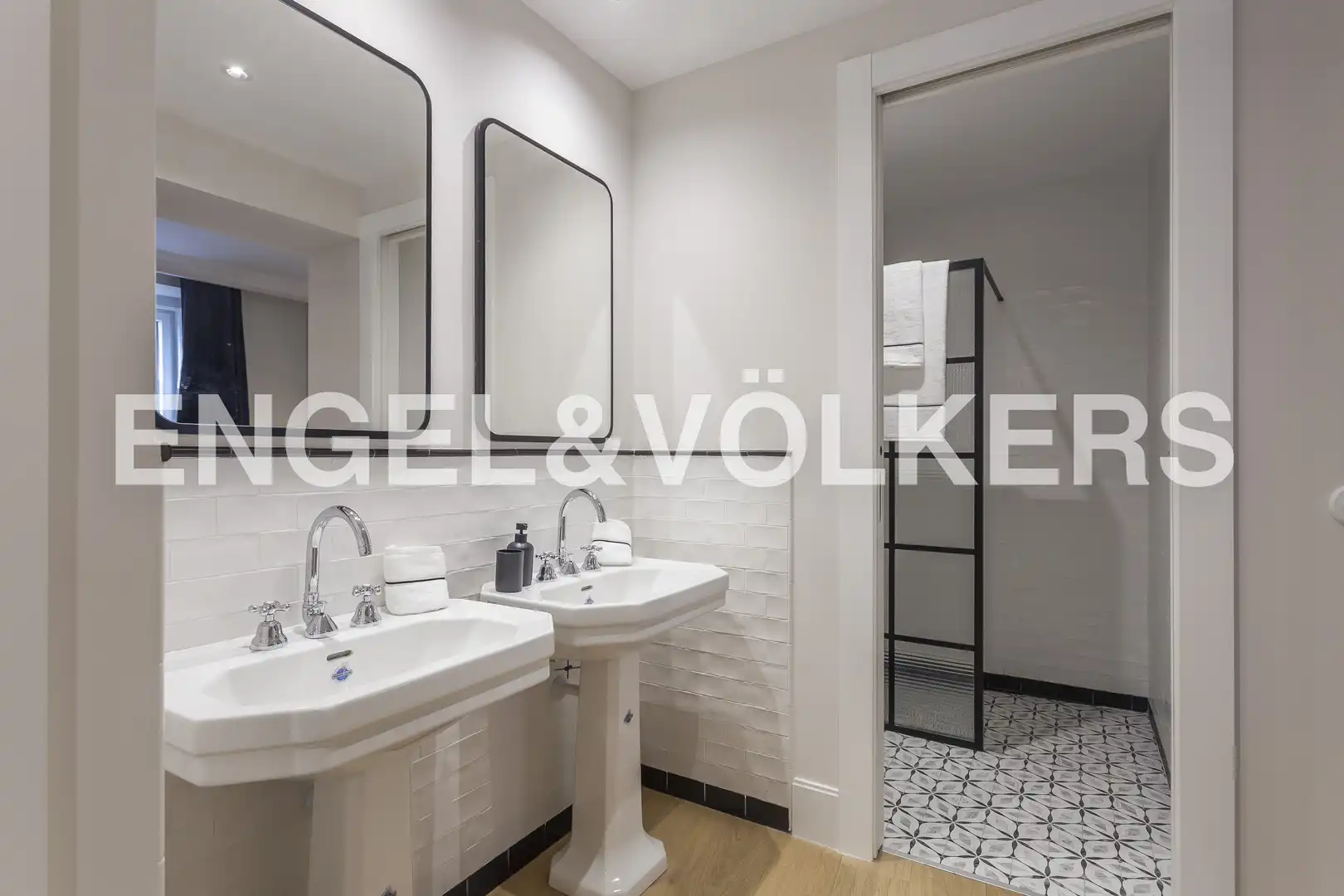 Baño de Piso en venta en Madrid con Aire acondicionado, Calefacción y Amueblado