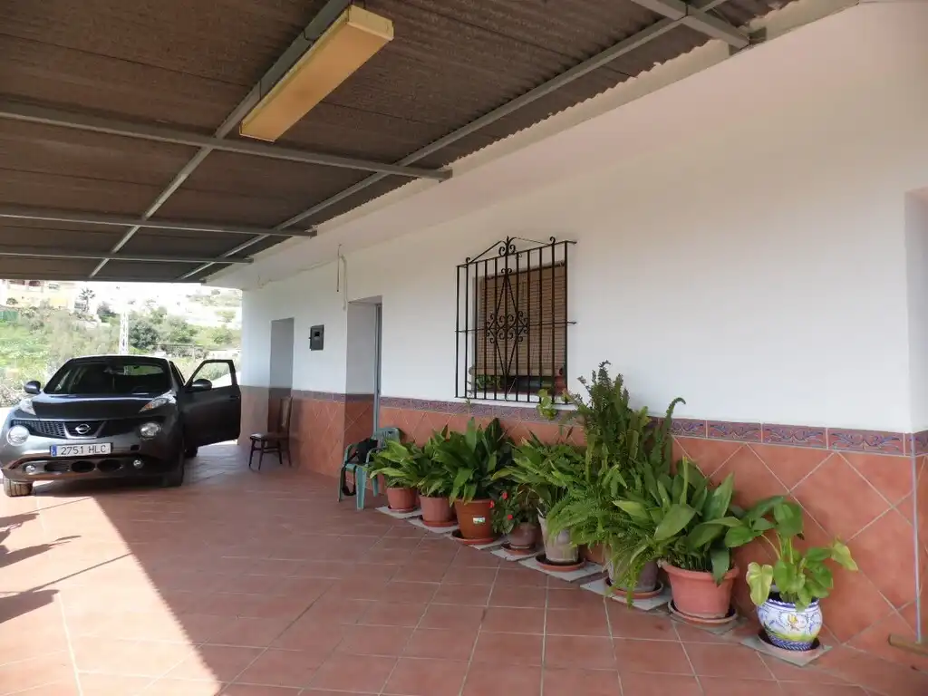 Casa rústica amb jardí en venda a Diseminados, imagen 2
