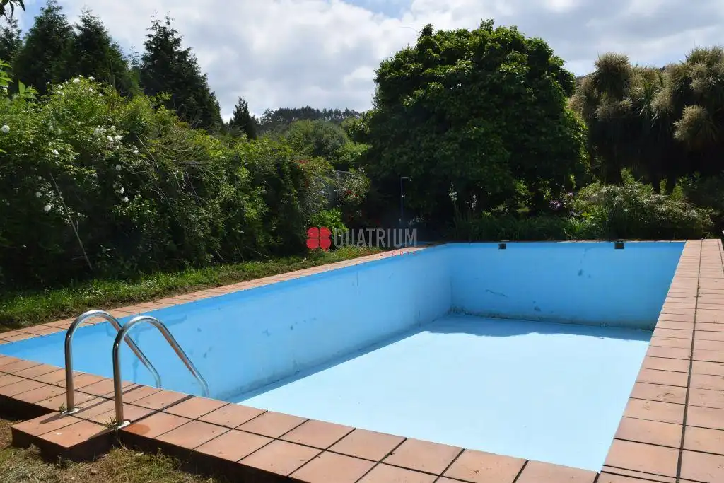 Swimming pool of Houses for sale in Santiago de Compostela   with Swimming Pool