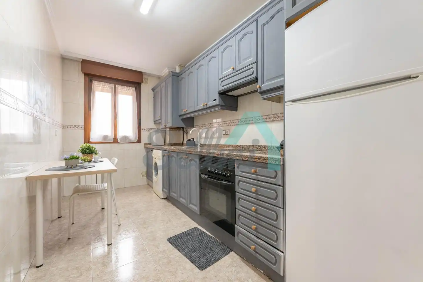 Dachboden zur Miete in Calle Bernardo Casielles, Argañosa