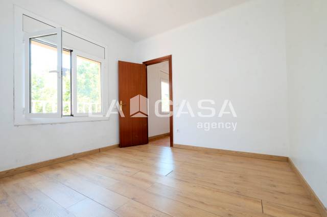 Piso en Venta en El Turó de la Peira