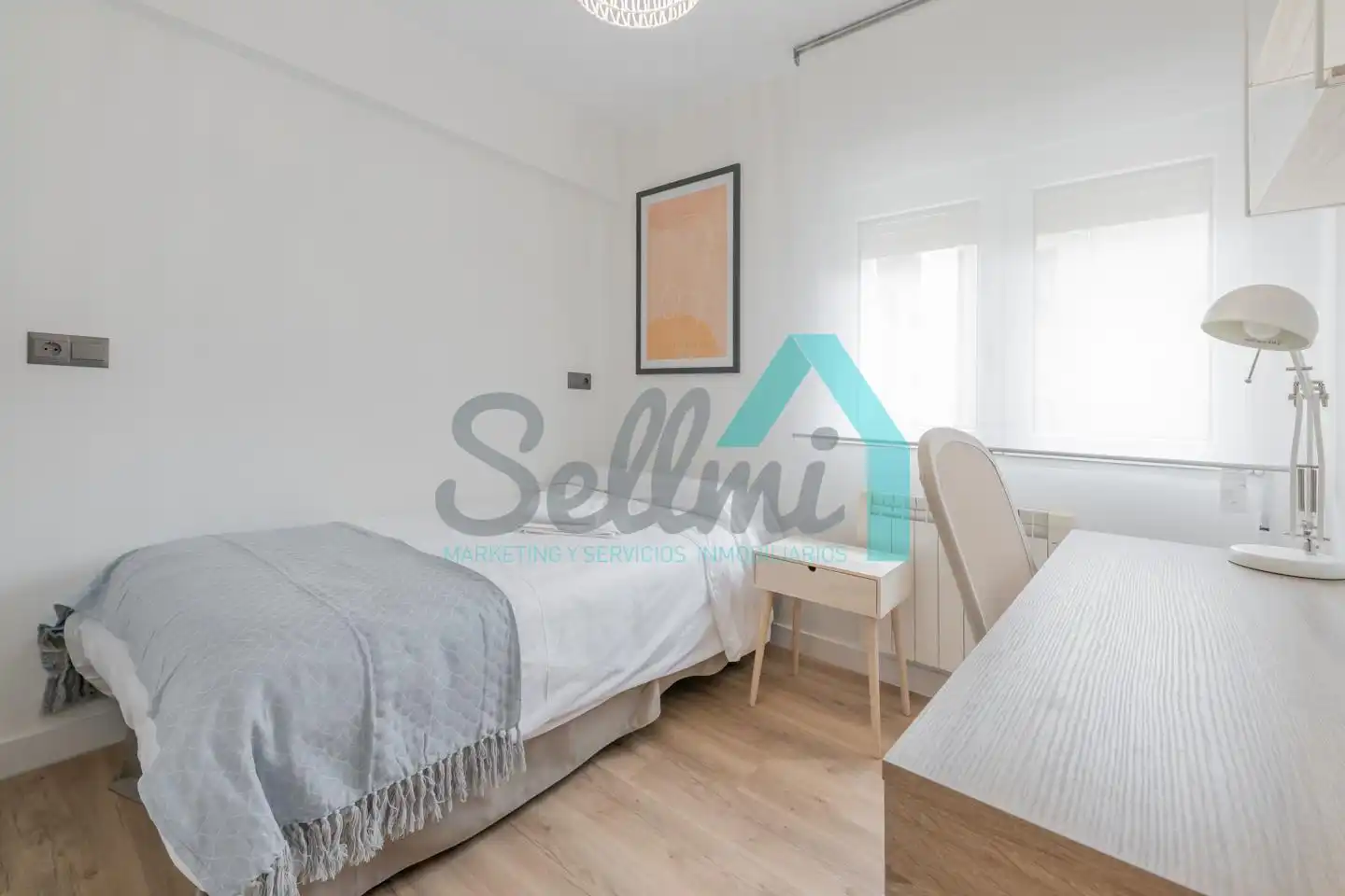Bedroom of Flat for share in Oviedo   with Heating, Terrace and Furnished