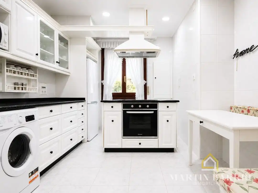 Flat with terrace for sale in Miguel de Cervantes Kalea, imagen 22