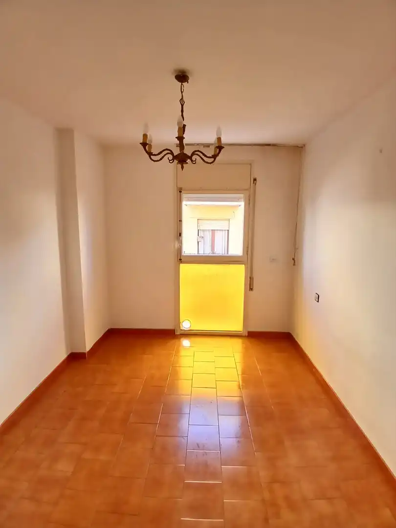 Flat for sale in C/ Huguet, Eixample