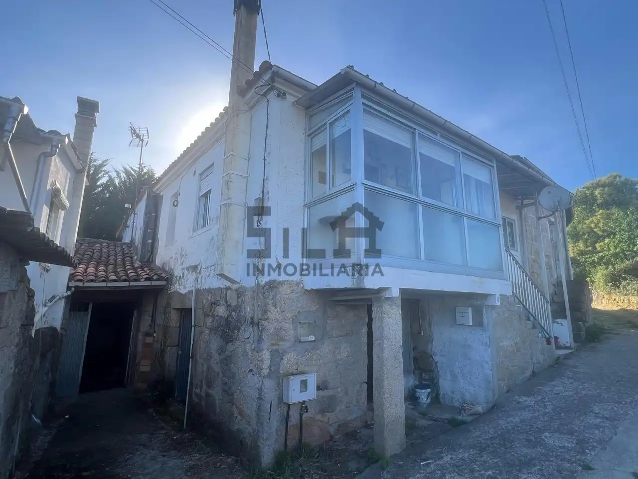 Vista exterior de Casa o xalet en venda en Coles amb Calefacció, Traster i Moblat