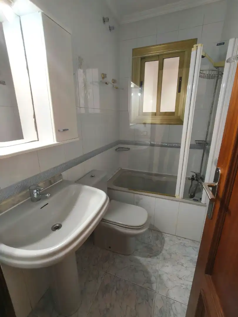 Baño de Piso en venta en Calella con Aire acondicionado, Calefacción y Terraza