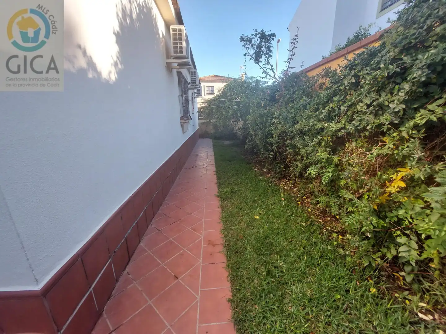 Jardí de Casa o xalet en venda en Algeciras amb Jardí privat i Traster