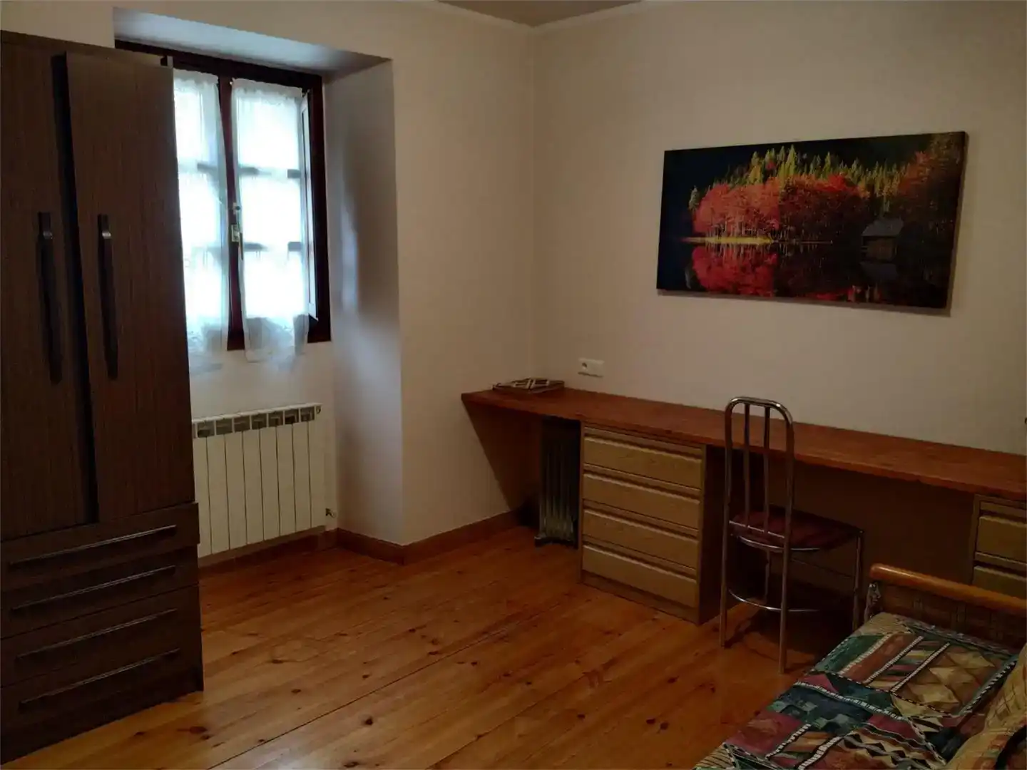 Dormitori de Pis en venda en Lezaun amb Moblat i Balcó