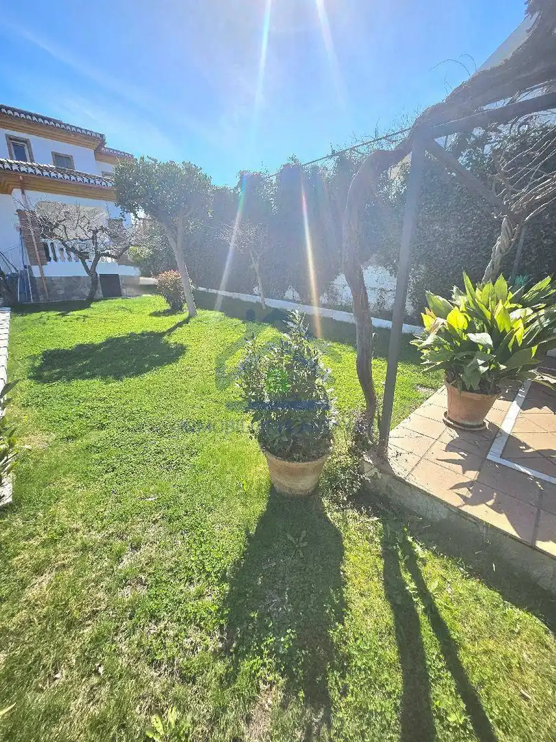 Jardín de Casa o chalet en venta en Ogíjares con Aire acondicionado, Calefacción y Jardín privado