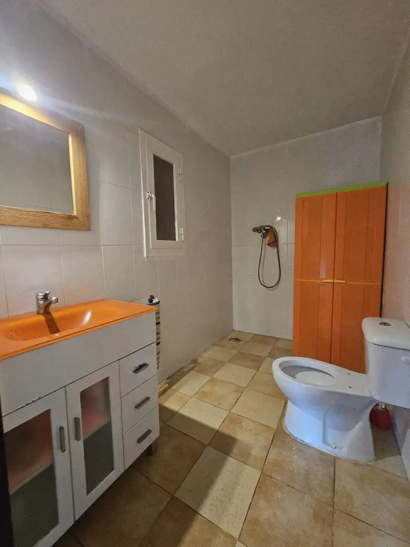 Baño de Casa o chalet en venta en Esparreguera con Jardín privado, Terraza y Piscina