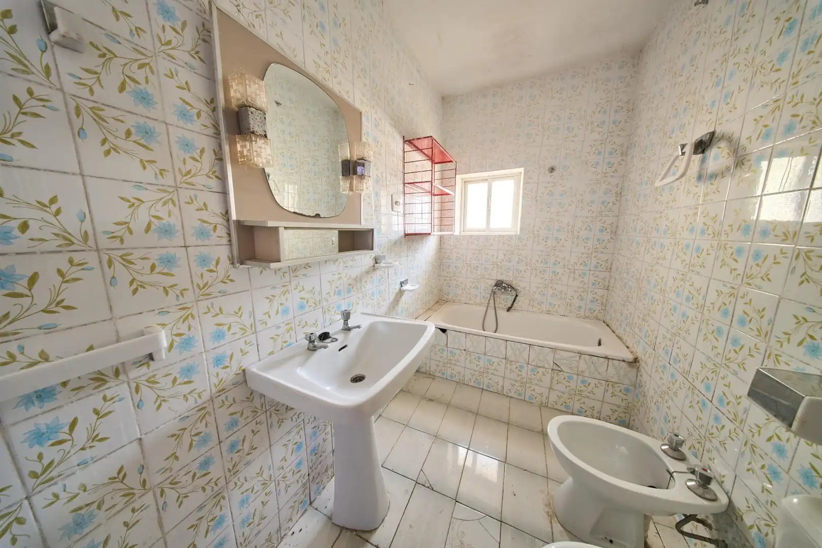 Baño de Casa o chalet en venta en Cúllar con Calefacción, Jardín privado y Terraza