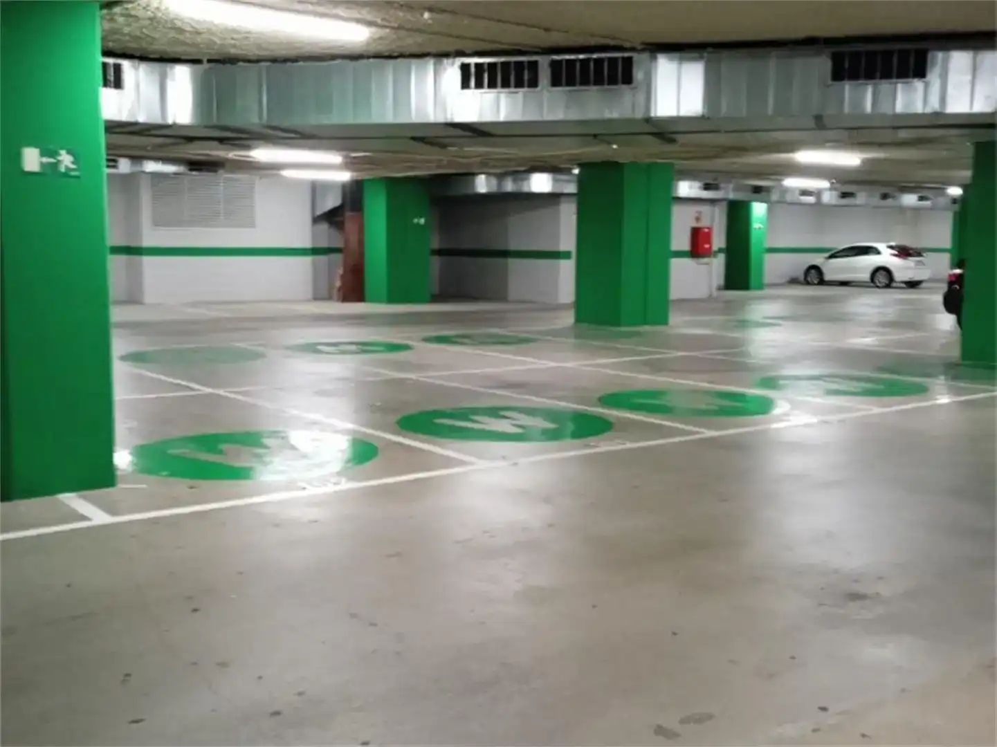 Parkplatz von Garage zur Miete in Barcelona