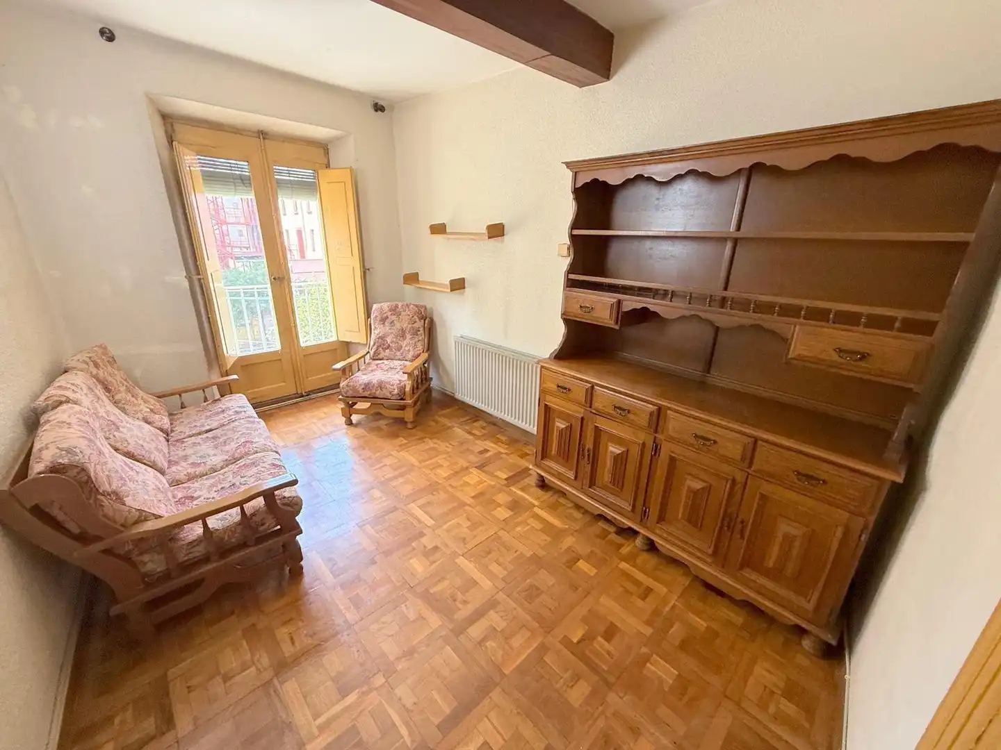 Sala d'estar de Pis en venda en Estella / Lizarra amb Calefacció, Parquet i Traster