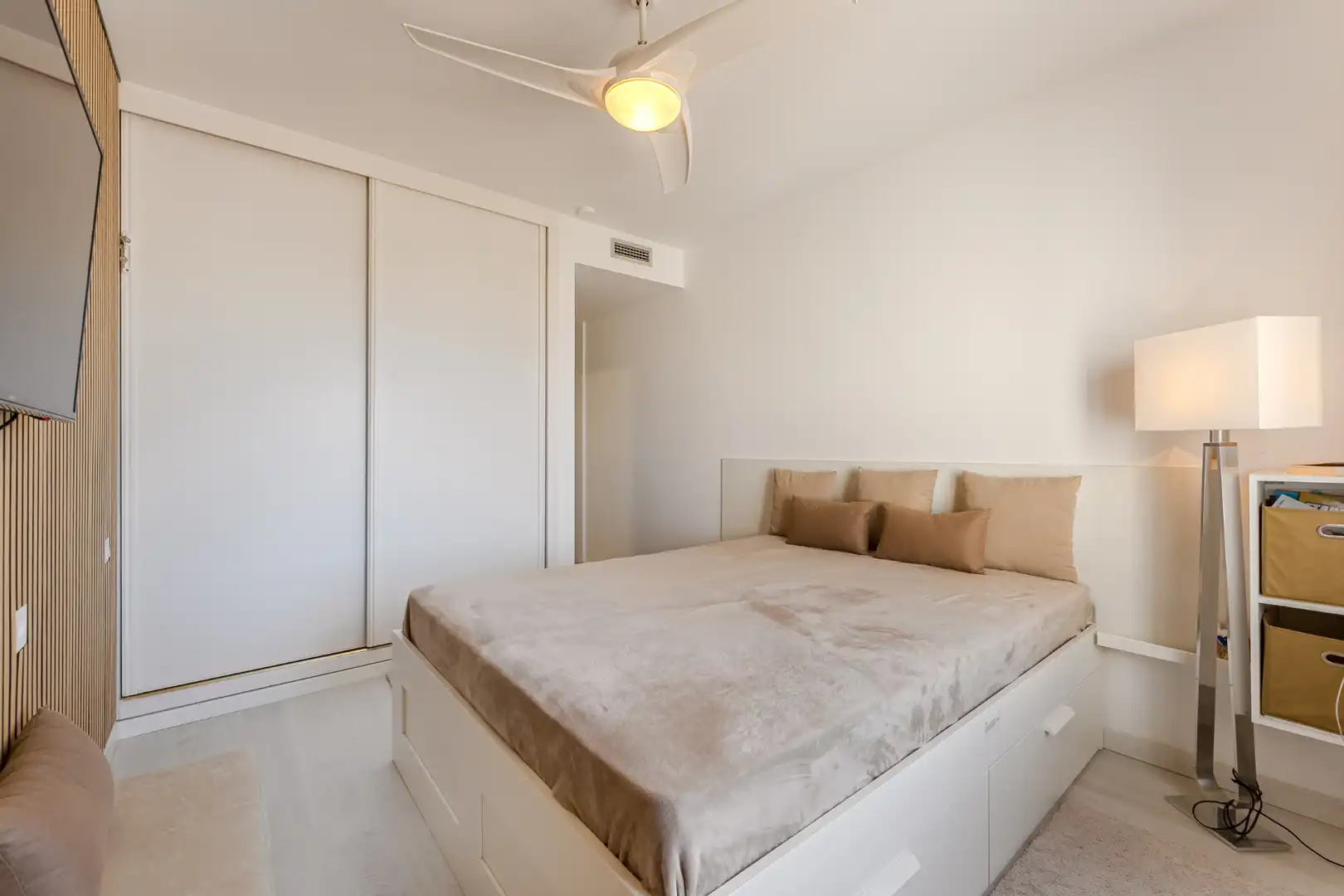 Schlafzimmer von Wohnung zum Verkauf in Adeje mit Klimaanlage, Terrasse und Möbliert