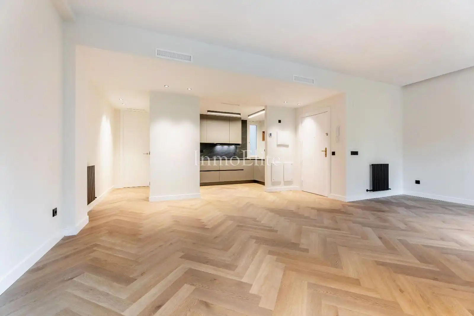 Flat with lift for sale in General Álvarez de Castro, imagen 3