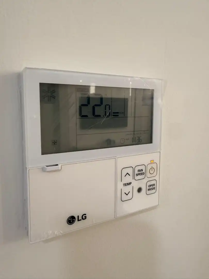 Schlafzimmer von Wohnung zur Miete in Córdoba mit Klimaanlage, Privatgarten und Möbliert